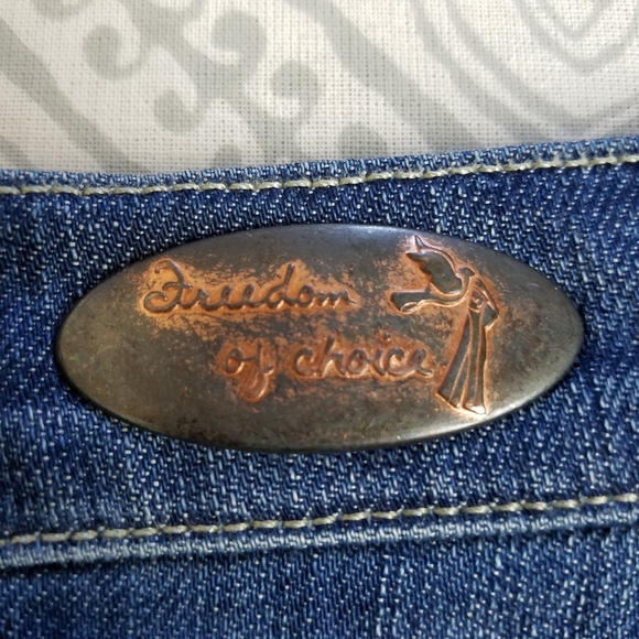 Y2K Flare Bell Bottom Jeans - Picture 9 of 9